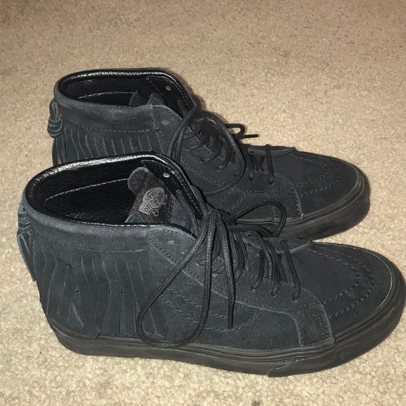 black leather vans size 4